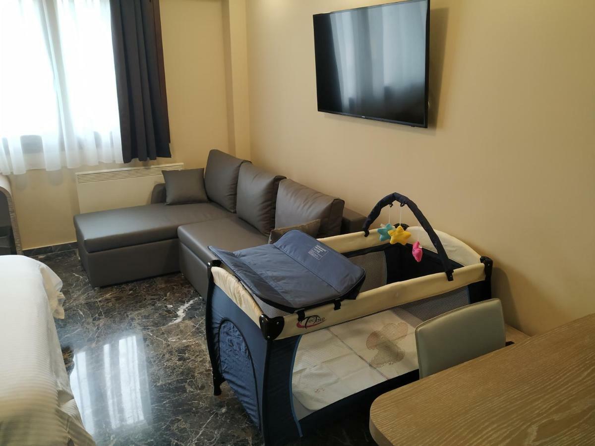 Agias Sofias Street Luxurious Studio Thessaloníki Ngoại thất bức ảnh